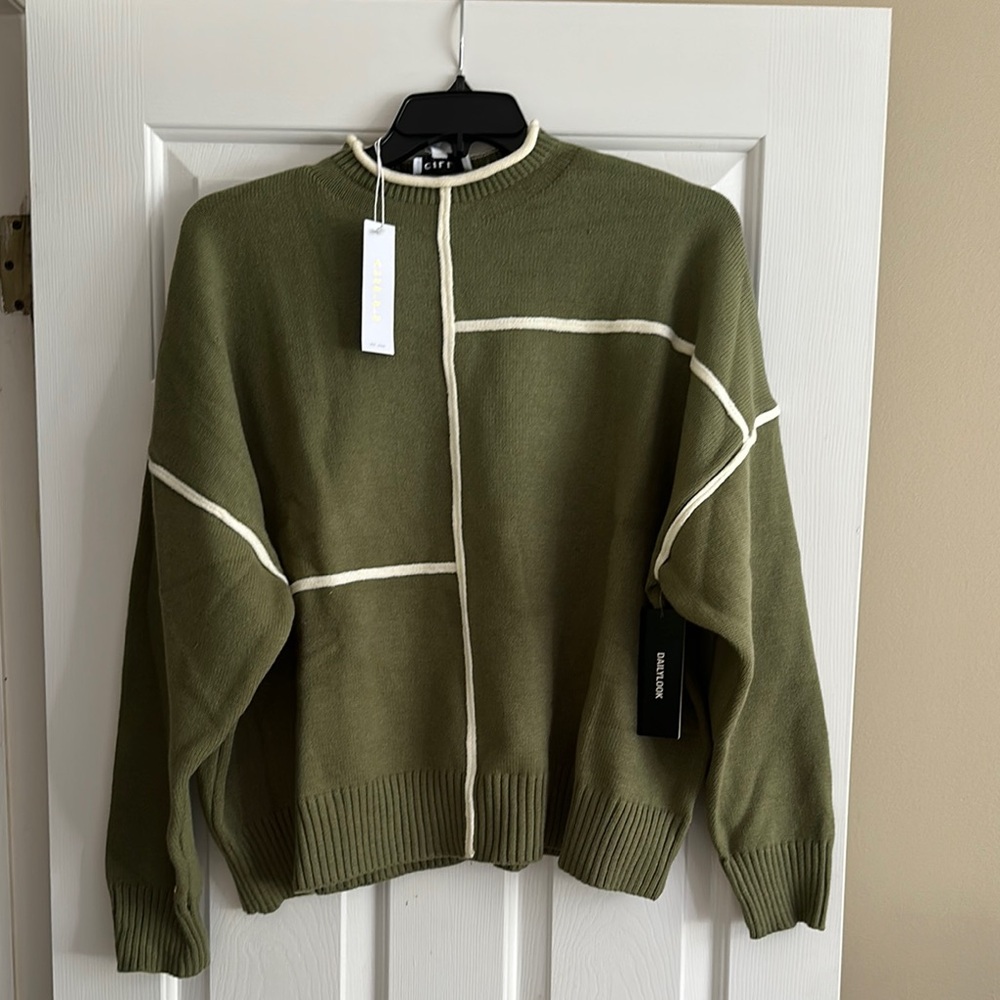 Gilli Green and White Crew Neck Sweater with Geometric Design